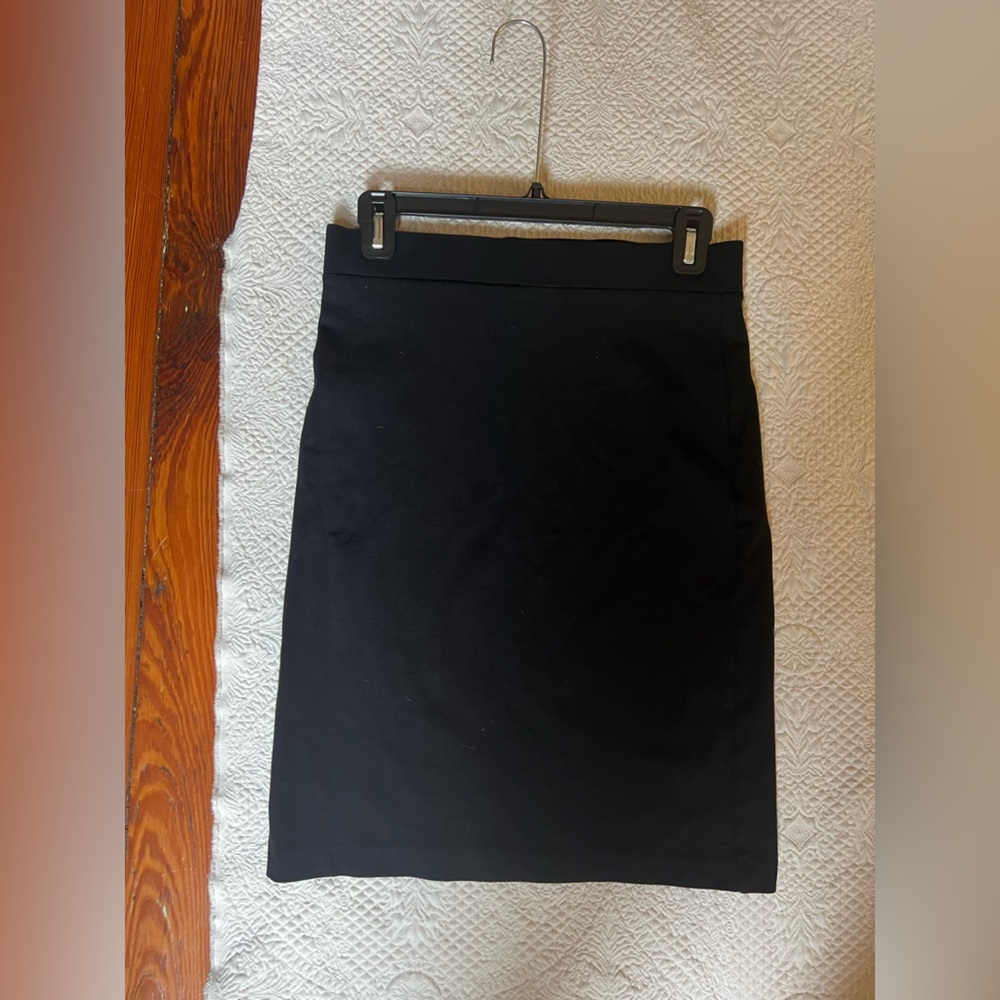 Theory Pencil Skirt, Black, Size M